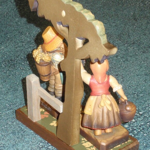 ANRI Ferrandiz CLUB MEMBERS ONLY "Harvest Time", "Harvest Helper" & Grapevine - Picture 8 of 12